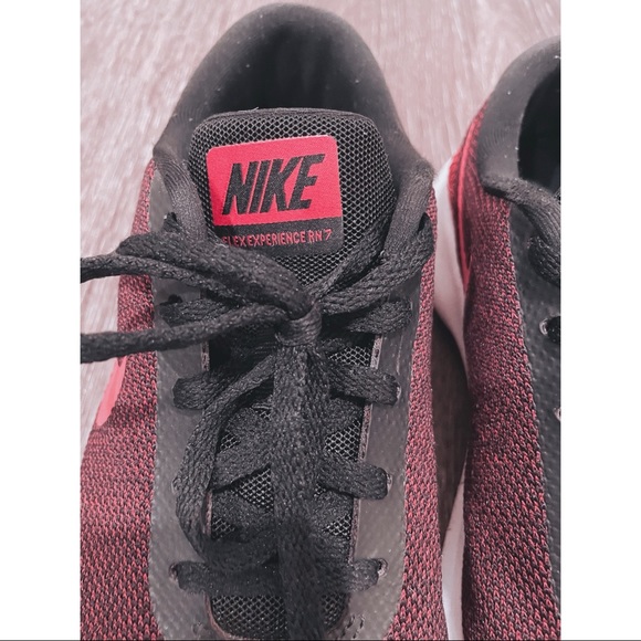 Nike Women’s Flex Experience RN 9 - US Size 9 - Picture 3 of 4